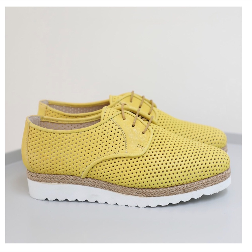 Super cute leather/espadrilles platform Esska